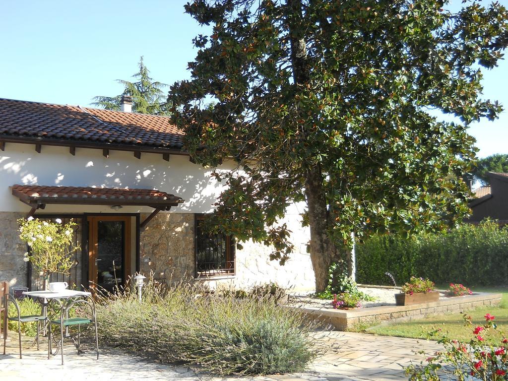 Nostra Signora Del Lago Ronciglione Kültér fotó